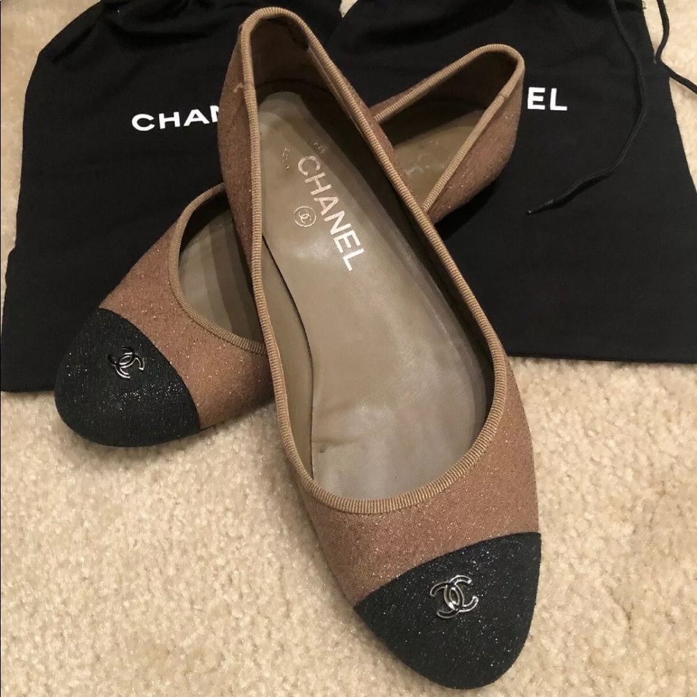 Gorgeous Chanel sparkle 38.5/8 US